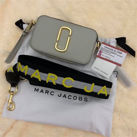 marc jacobs camera bag original vs fake|marc jacobs tote bag snapshot.